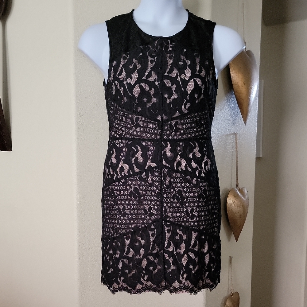 GIANNI BINI Overlay Sleeveless Bodycon Lace Embroidered Mini Dress Black Tan  L